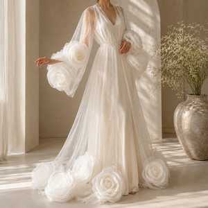 Vestido de Novia Elegante y Discreto de Tul Blanco Brillante con Mangas Florales 3D y Dobladillo Largo para Primavera/Verano, Ropa de Dormir para Mujer - Product Image 3