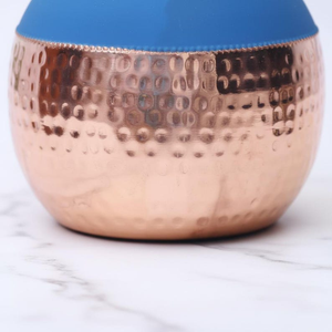 Pot Matka en Cuivre Pur avec Couvercle en Verre Intégré, Bleu Soie, Récipient à Eau Ayurvédique, Vaisselle Réutilisable de Qualité Supérieure pour la Maison et le Bureau - Product Image 4