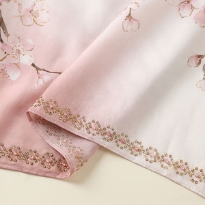 Pañuelo Hijab de Chifón Personalizado Brillante con Cadena y Pedrería, Suave y Liso para Mujer Musulmana - Product Image 4