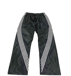 Fabricante de poliéster de secado rápido transpirable forro de malla Pantalones deportivos Cargo pantalones de chándal rayas texturizadas 100% pantalones de nailon 2025 - Product Image 4