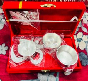 Paquete de regalo plateado bohemio para bodas de Diwali - Product Image 3