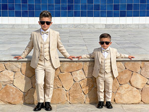 Conjunto de traje formal de 3 piezas para niños en verde oscuro con chaleco y pajarita - Traje de esmoquin para fiesta de boda para niños - Product Image 3