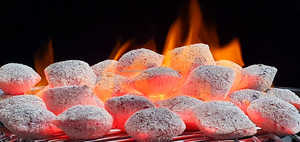 Briquetas de Carbón de Coco de Alta Calidad para Barbacoa, Sin Humo, Listas para Enviar a un Precio Accesible - Product Image 4