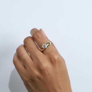 แหวนเพชรทรง Asscher เพาะเลี้ยงในห้องปฏิบัติการ ดีไซน์หรูหรา ทองคำแท้ 10K 14K 18K สีทองคำขาว ความใส DEF ระดับ VS VVS ฝังแบบ Bezel แหวนหมั้นสุดหรู - Product Image 5