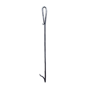 Pique à feu artisanal en fer forgé noir pour foyer, idéal pour jardin et extérieur - Product Image 2