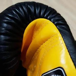 Gants de boxe Twins à manchette longue en cuir de vachette véritable de qualité supérieure 100 %, personnalisés jaune et noir, équipement de combat, les plus vendus - Product Image 3
