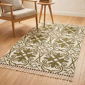 Tapis de sol en coton imprimé à motifs floraux vert olive pour salon, entrée et maison de style rustique - Product Image 1