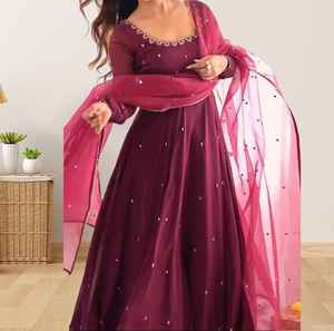 Robes Anarkali de style boutique pour femmes, de qualité supérieure, de designers indiens et pakistanais, pour les occasions spéciales, avec broderies à la machine, ensembles Salwar Kameez - Product Image 5