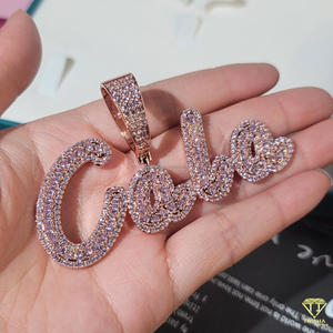 Collar con Colgante de Lujo 'Diana' con Letras de Burbuja 'Iced Out' y Diamantes de Moissanita, Joyería Hip Hop - Product Image 3