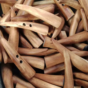 Boutons et fermoirs authentiques faits à la main en corne de buffle naturelle, écologiques, avec motifs croix et fleurs, style moderne - Product Image 6