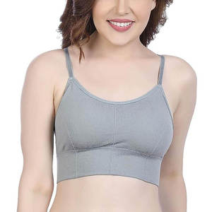 Top Deportivo para Mujer, Color Gris, Cuello Halter, Diseño Ribbed, Logotipo Frontal, Alta Sujeción, Cuello en V, Sin Costuras, Transpirable - Product Image 1