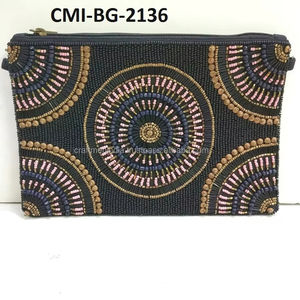 Dernières créations de pochettes à main perlées faites à la main pour femmes, avec fermeture éclair, en toile brodée, idéales pour les soirées et les événements. - Product Image 6