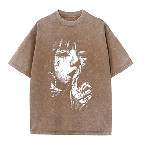 เสื้อยืดผู้ชายทรงปกติ แขนสั้น คอกลม สตรีทแวร์ พิมพ์ลายซิลค์สกรีน ย้อมสีแบบแอซิดวอช ป้องกันรังสียูวี ผ้าคอตตอนเจอร์ซีย์ สีดำ ลายโลโก้ด้านหน้า - Product Image 5