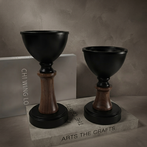 Ensemble brûleur d'encens noir mat et bois avec coupelles profondes, colonnes centrales en bois et bases circulaires robustes pour la décoration - Product Image 4