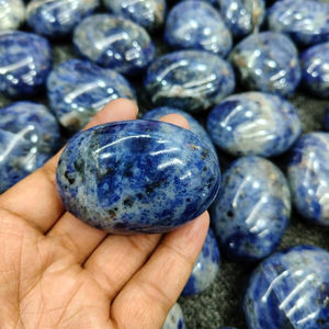 Pierre de Sodalite Bleue Naturelle Polie pour la Méditation, la Guérison, le Reiki et l'Énergie des Chakras – Pierre Précieuse Écologique en Gros - Product Image 2