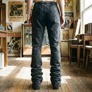 Pantalones Deportivos Negros Vintage con Lavado Ácido para Hombre, Pantalones Formales de Algodón Grueso, Joggers Acampanados con Acabado Mate Suave y Ecológico - Product Image 6