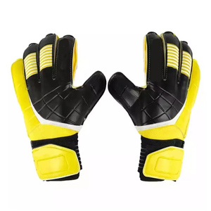 Guantes de Portero Profesionales Cosh Sports – Diseño Vibrante en Naranja y Negro con Agarre Mejorado, Proveedor de Guantes de Portero - Product Image 3