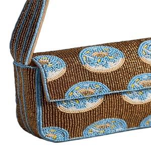 Bolso de mano bordado con cuentas de moda y detalles de perlas, bolso de mano bordado con cuentas de primera calidad para un look nupcial - Product Image 5