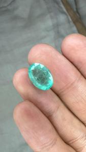Émeraude naturelle zambienne rare de 5,70 carats, taille ovale, pierre précieuse verte, Jai Narayan Gems, effet de couleur/feu, bijoux de luxe - Product Image 3