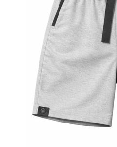 Conjunto de camiseta sin mangas y pantalones cortos para hombre, color gris claro, informal, de verano, de algodón, con ribete negro y cordón ajustable, de dos piezas. - Product Image 6