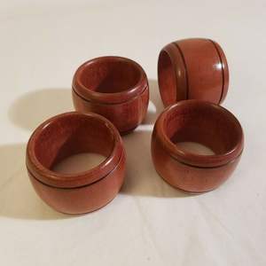 Anillos de Servilleta Redondos de Madera de Mango de Alta Calidad, Diseño Estándar, Accesorios de Decoración para Mesa a un Precio Impresionante - Product Image 3