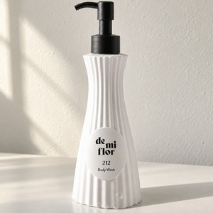 Gel de baño y ducha Demiflo Korean 212 Citrus Nomad Body Wash 250g Hecho en Corea Para todo tipo de piel Unisex - Product Image 6