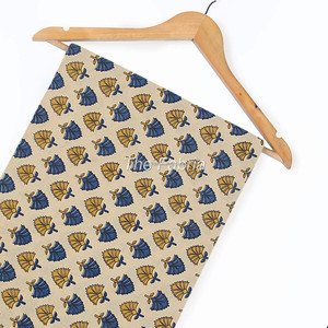 Tela de algodón Floral Ajrakh Multicolor hecha a mano por artesanos para bolsas de ropa cortinas decoración del hogar y manualidades-para niños - Product Image 3