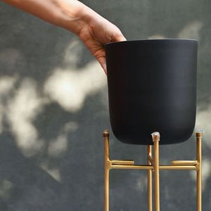 Jardinière Métallique avec Base Équilibrée en Fil Métallique Noir, Fournitures d'Usine, Jardinières en Métal, Pot en Fer Doré pour Fleurs, Nouvelle Arrivée - Product Image 6
