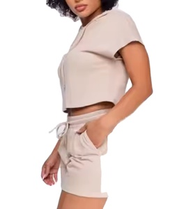 Ensemble 2 pièces tricoté en coton pour femme : crop top à capuche et short, couleur unie, respirant, décontracté, idéal printemps-été - Product Image 5