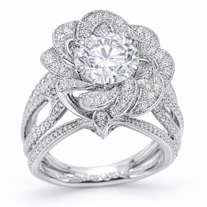 Anillo de Lujo con Halo de Diamantes en Plata 925, Diseño Multicapa con Pavé y Banda Dividida, Diamante Cultivado en Laboratorio, Personalizable - Product Image 3