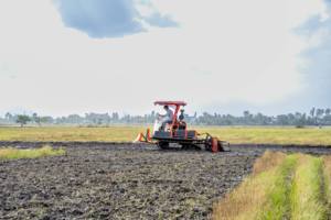 Nuevo Producto 2026 HOGICO 80VN/TURBO Tractor Agrícola 3 en 1 con Motor Yunnei de 80HP, Alta Productividad para Granjas - Product Image 3