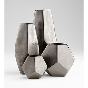 Nuevo y Muy Solicitado Florero de Lujo de Acero Inoxidable con Hojas Doradas y Base de Diseño con Ramas, Artículos de Decoración para el Hogar - Product Image 6