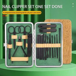 Kit d'entretien des ongles tout-en-un 16 en 1, ensemble de pédicure et de manucure, outils en acier inoxydable avec étui de transport - Product Image 2