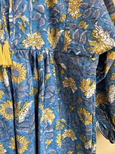 Tunique décontractée à imprimé floral, col profond avec fermeture à cordon, robe longue maxi tissée à la main, haut brodé pour l'extérieur - Product Image 2