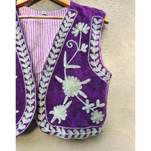 Women's <b>Purple</b> Velvet Embroidered Vest Sleeveless Floral Bohemian Open Front V-neck <b>Waistcoat</b> Autumn Casual Outerwear gift - Product Image 3
