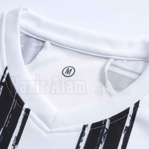 Material transpirable, ajuste cómodo, diseñado para práctica diaria y partidos, juego activo, uniforme de fútbol ligero. - Product Image 4