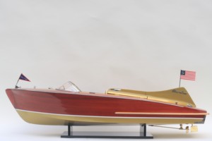 CHRIS CRAFT COBRA 1955 (CABEZA METÁLICA DORADA) Modelo de lancha rápida americana de madera hecho a mano por fabricante vietnamita - Product Image 2