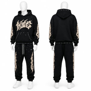 Ensemble de survêtement personnalisé pour homme, style urbain, avec lettres brodées, comprenant un sweat à capuche de haute qualité et un pantalon de jogging ample - Product Image 1