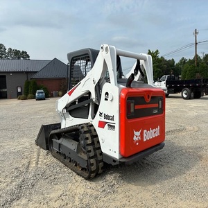 Chargeuse compacte sur chenilles Bobcat T590 professionnelle, conçue pour la construction, l'aménagement paysager, l'excavation et le nivellement. - Product Image 3