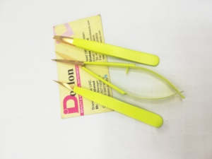 <b>Best</b> Selling Eyebrow Tweezers Private Label Gold Plated tips Slanted Pointed Brow Tweezers With Hair Trimming Spring Scissors. - Product Image 4