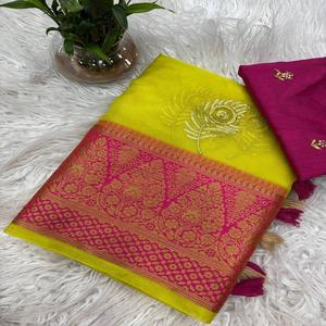 Sari de Fiesta de Organza de Seda Pura con Jacquard Kanchipuram Rani y Borde Jacquard, con Trabajo de Zari Dorado, Sin Arrugas y de Secado Rápido - Product Image 1