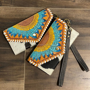 กระเป๋าสตางค์หนังวัวแกะลายดอกไม้สีเทอร์ควอยส์สำหรับผู้หญิงความจุขนาดใหญ่ - Product Image 4