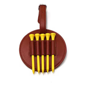 Porta tees de golf de material de cuero ligero y fácil acceso para almacenamiento de equipo deportivo - Product Image 1