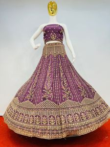 Lehenga Choli de mariée en tulle fascinant avec travail de pierres Jarkan complet, dupatta et chemisier de créateur, 10 designs exclusifs - Product Image 4
