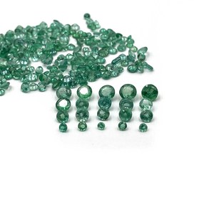 Lote de piedras preciosas sueltas de esmeralda zambiana natural, corte redondo, 1.50-5 mm, esmeralda zambiana para la fabricación de joyas - Product Image 3