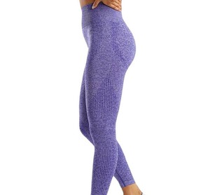 Leggings décontractés pour femmes à taille mi-haute, respirants, durables, sans coutures, en spandex et polyester tricoté, avec impression personnalisée – Meilleures ventes - Product Image 3