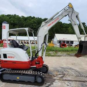 Mini-excavatrice Takeuchi TB217R en bon état, prix bas et heures de fonctionnement faibles, en stock - Product Image 3