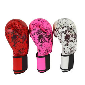 Gants de boxe en cuir blanc, noir et rouge personnalisables Econex Sports avec fermeture et impression de marque pour l'entraînement des adultes - Product Image 5