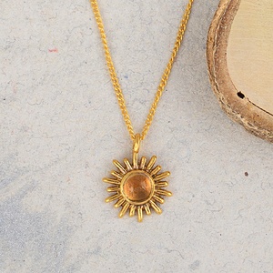 Collier Pendentif Soleil en Citrine Naturelle, Pierre de Naissance de Novembre, Plaqué Or 18K, Vente en Gros - Product Image 3
