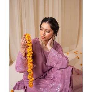 Beau costume de fête pour femmes haut-bas et Dupatta - Product Image 5